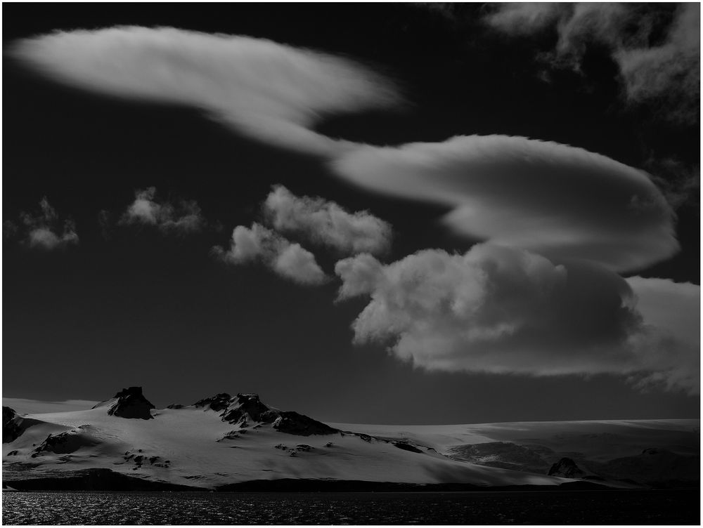 Antarktische Wolken ...