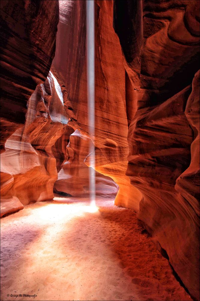 ANTELOPE CANYON