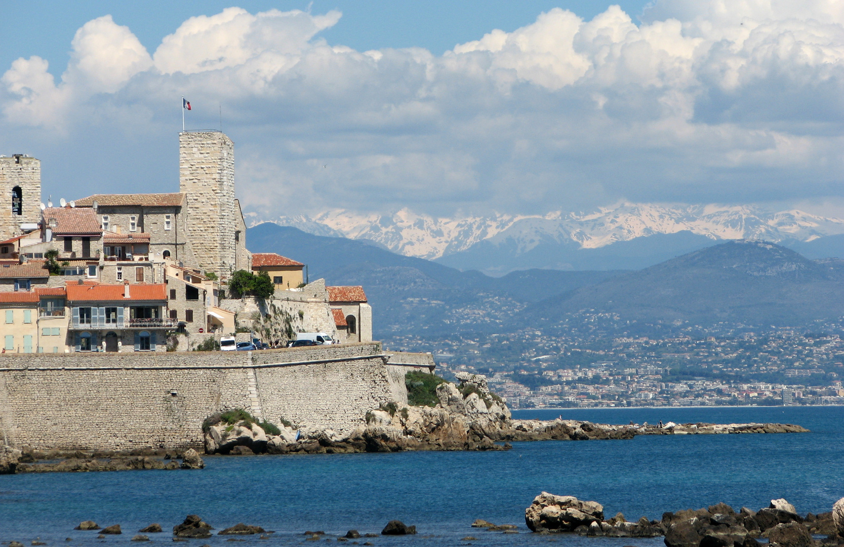 Antibes am Fuß der Alpen