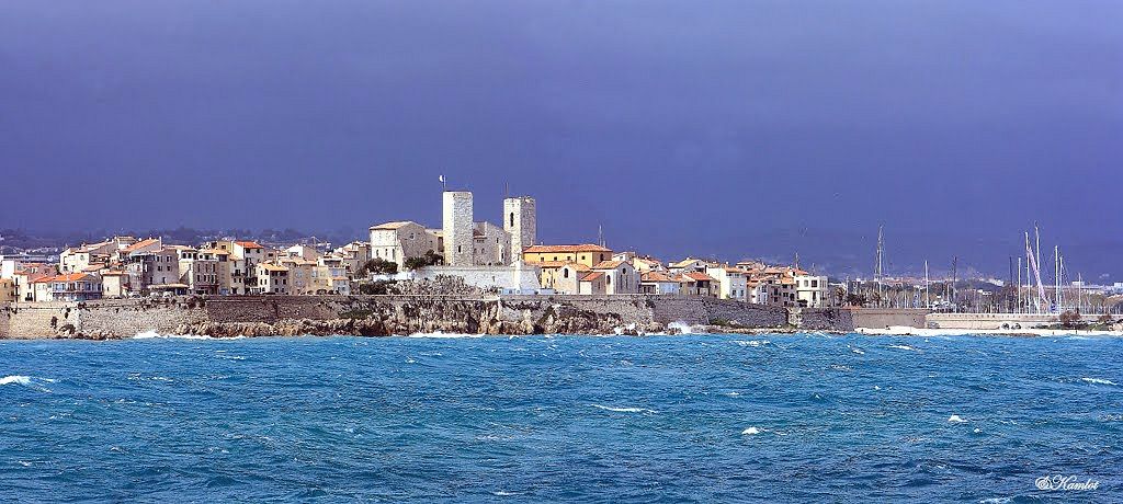 Antibes avant l'orage