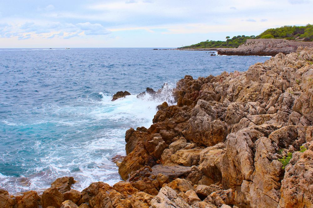 Antibes Frankreich Steinküste Foto & Bild | landschaft ...