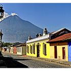 ANTIGUA /Guatemala /Volcan Unaphu/Volcan de Agua