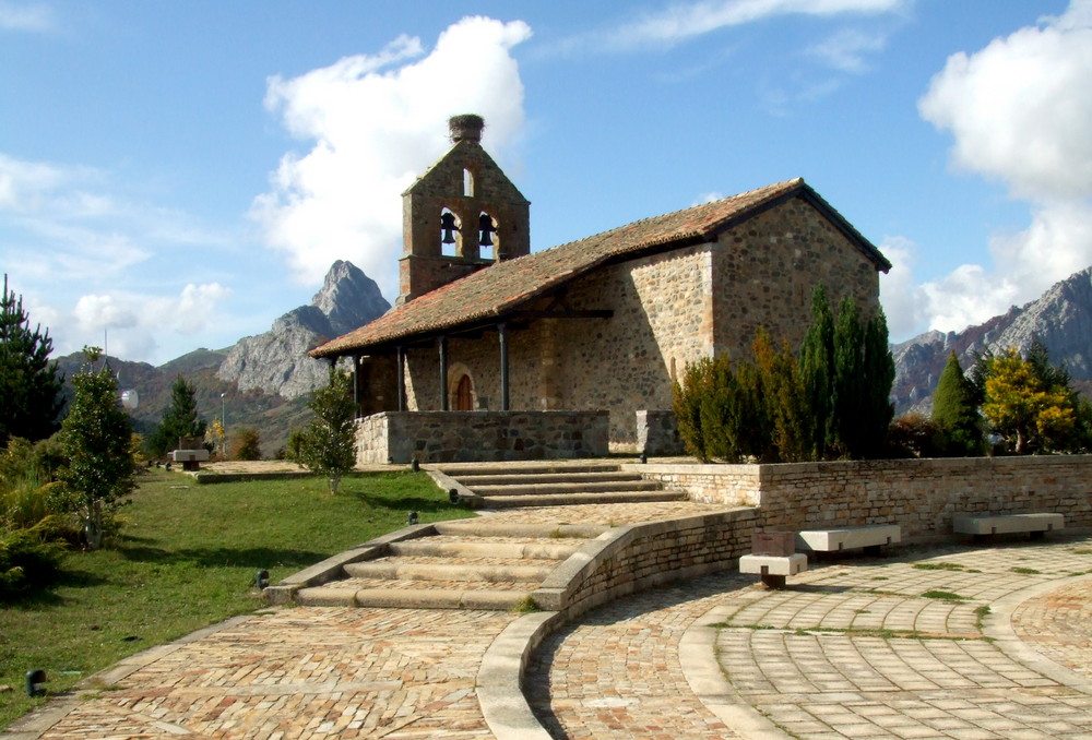 Antigüa ermita del pueblo de Riaño