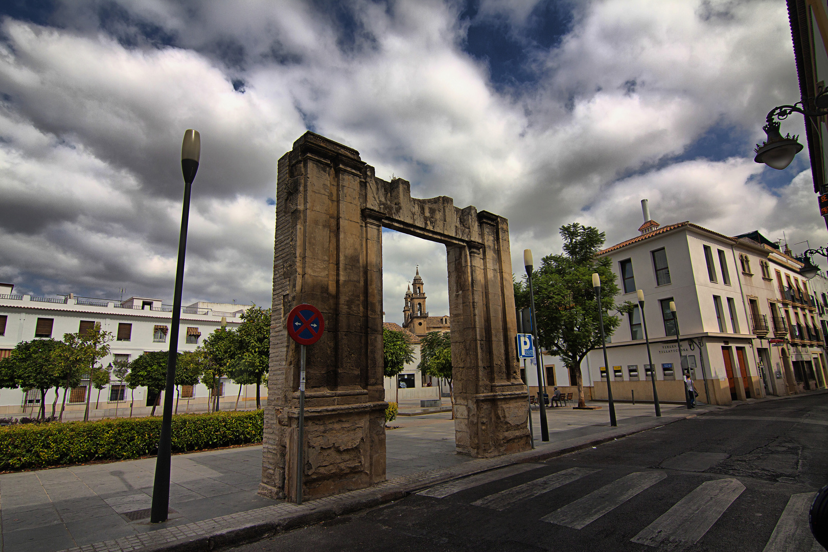 ANTIGUO PORTICO DE CONVENTO EN CORDOBA