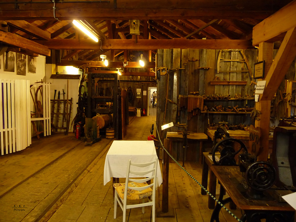 "Antik - Museum in der Scheuer der berühmten Oberen Mühle in Bad Oberdorf Oberallgäu 17 Ende"