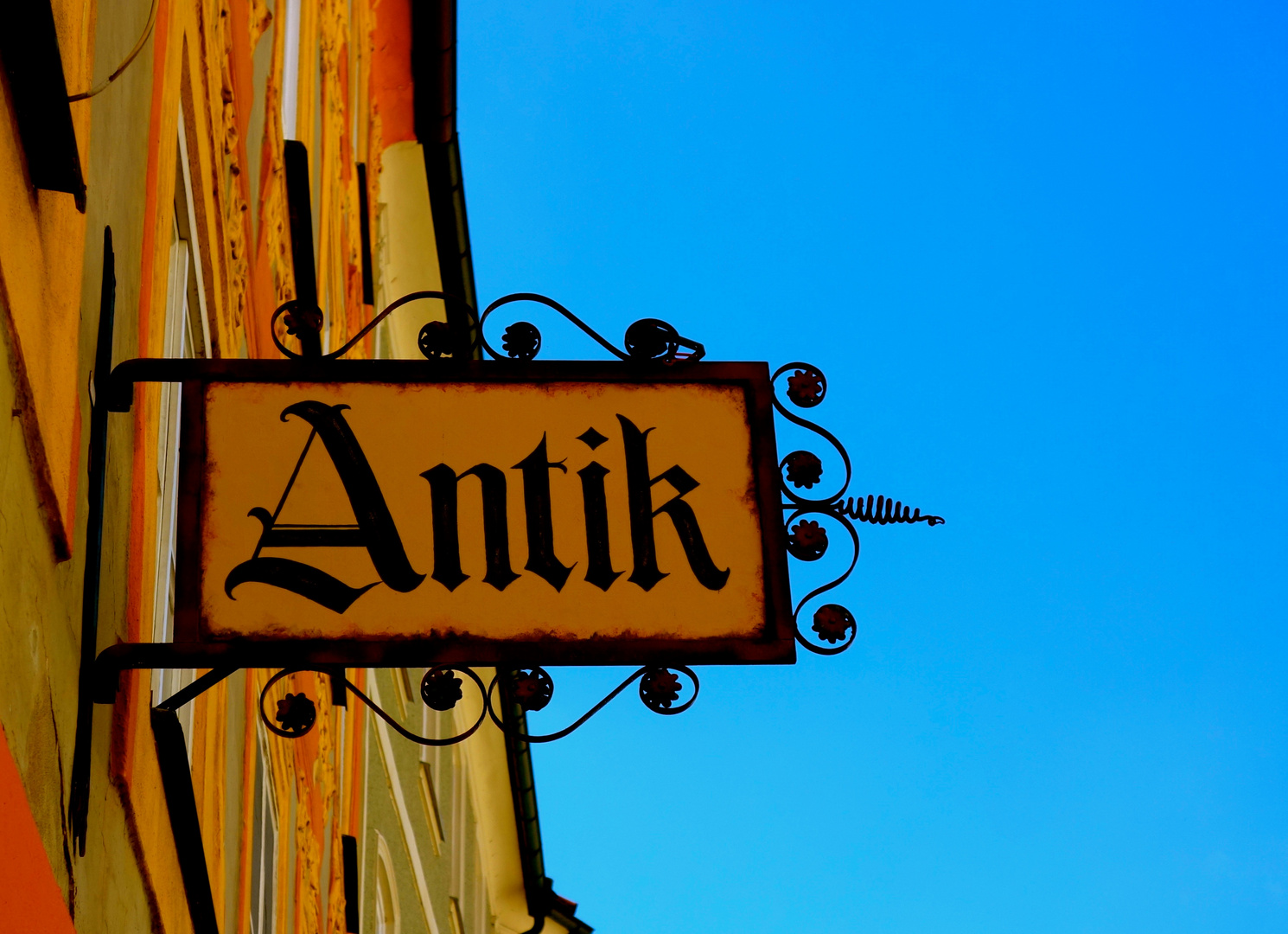 Antik - Schild