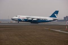 Antonov 124-100...