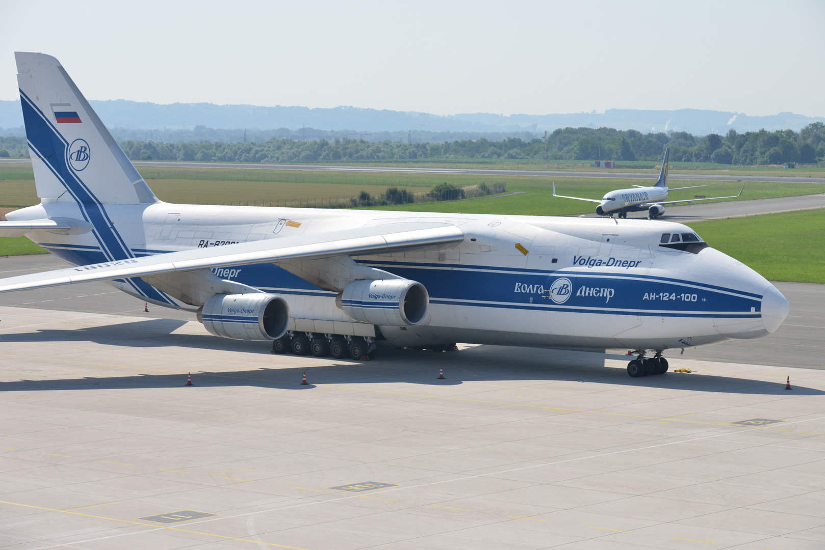 Antonov 124