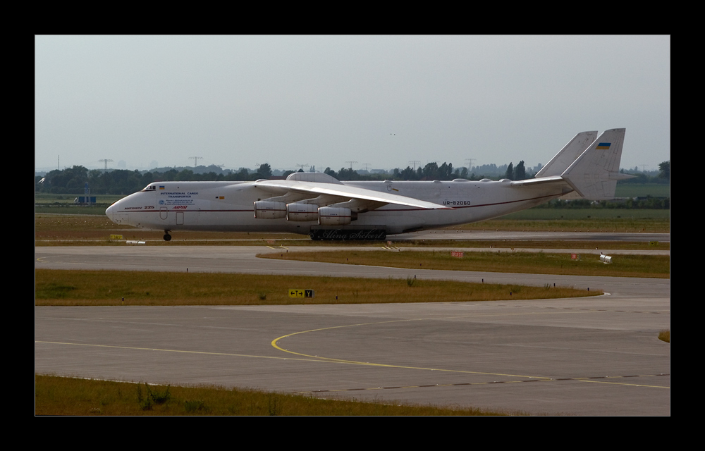 Antonov 225