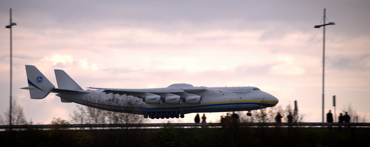 Antonov 225