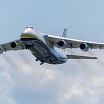 Antonov AN-124-100M-150 Takoff