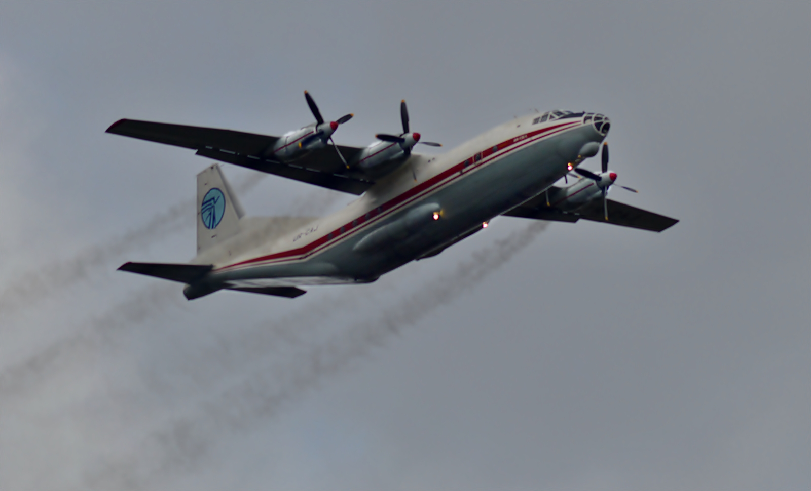 Antonov AN 12BK - Start EuroAirport