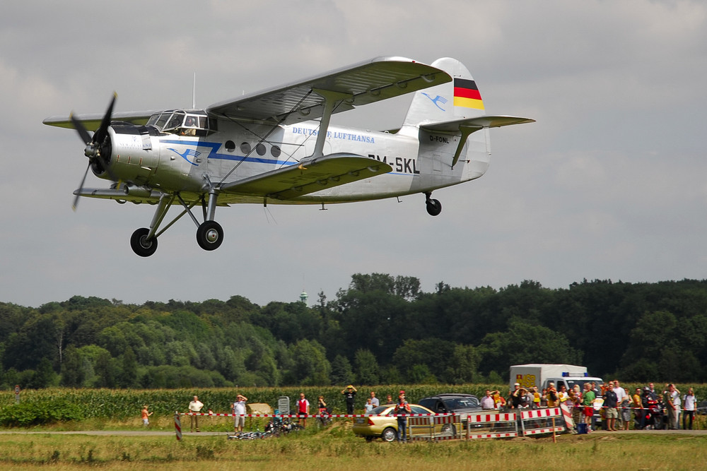 Antonov AN-2 der Lufthansa