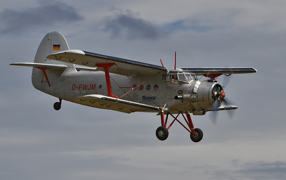 Antonov AN - 2