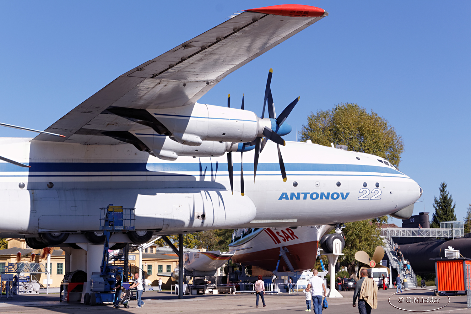 Antonov AN-22