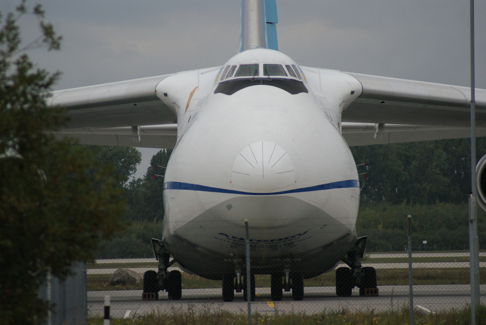 Antonov AN124