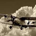 Antonov über den Wolken