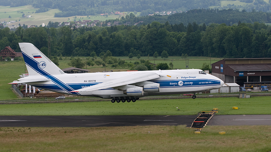 Antonow An-124