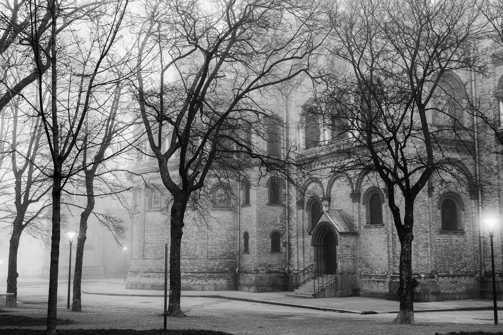 Antonskirche im Nebel