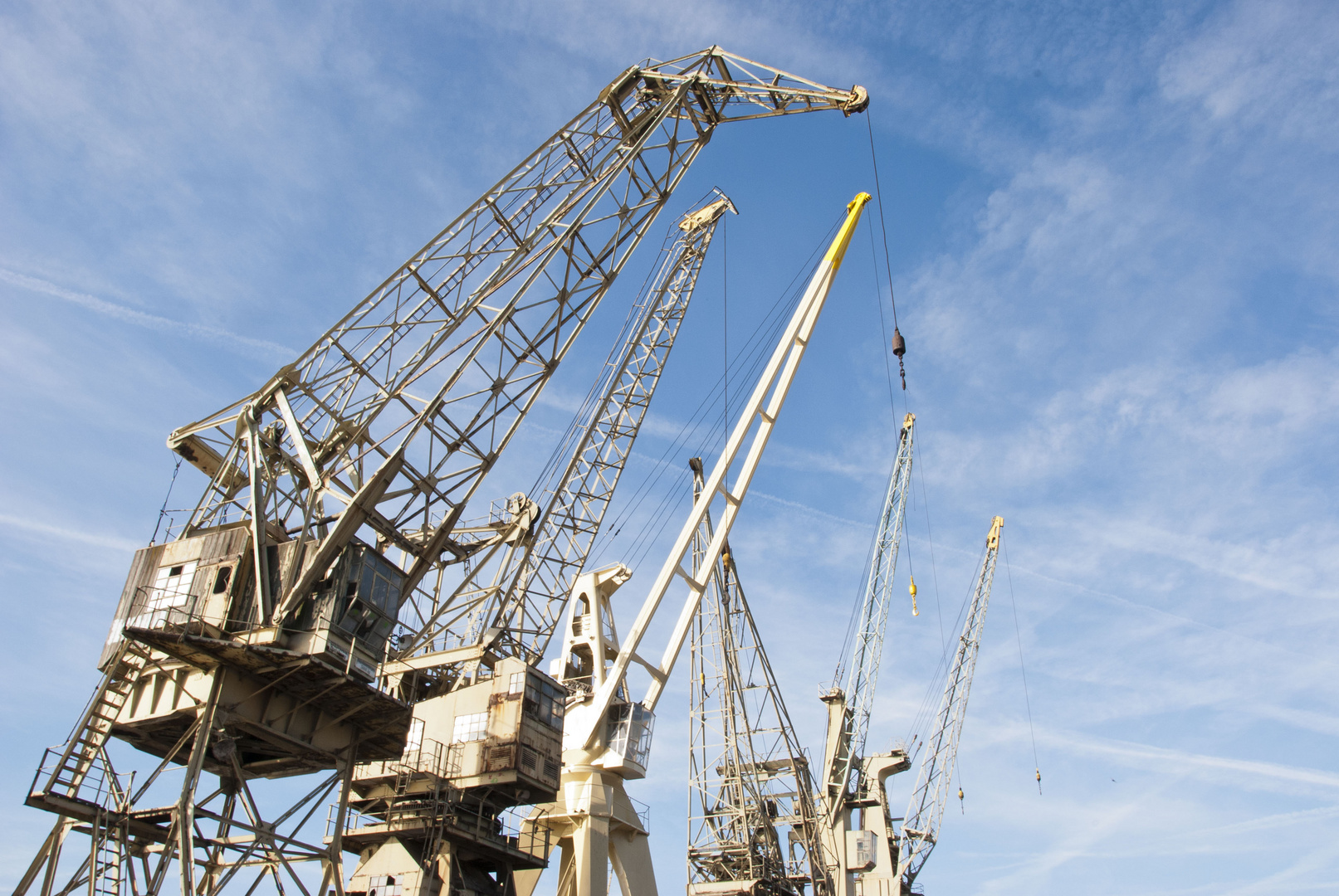 Antwerpen - Cranes at a Parking at van Meterenkaai - 04