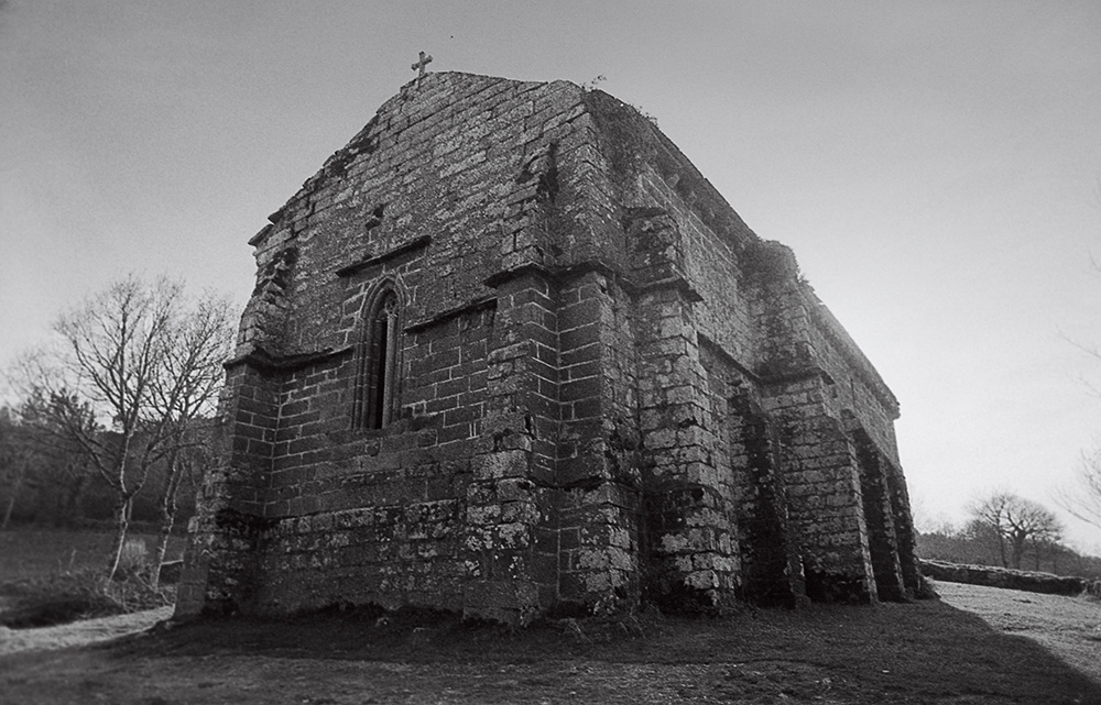 Año 1.968- Iglesia románica