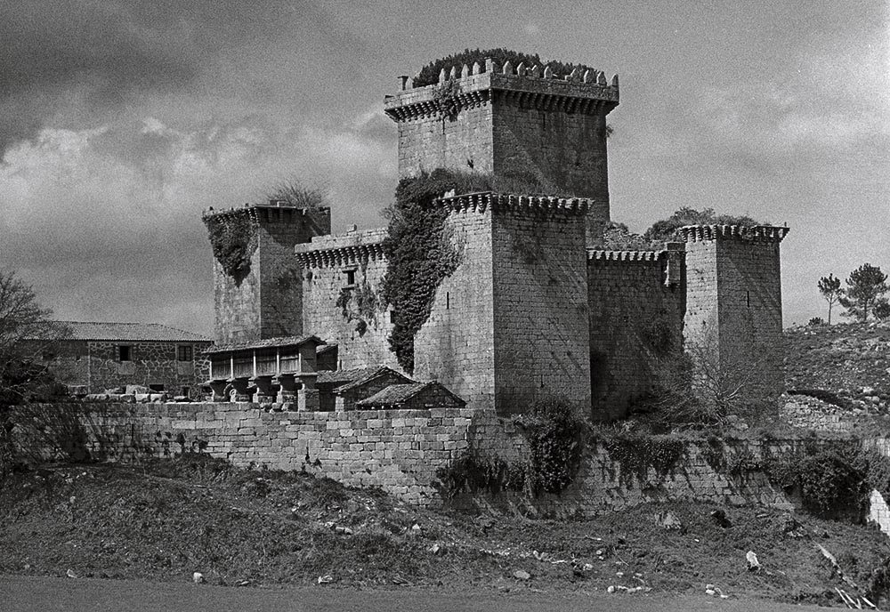 Año 1.973-Castillo de Pambre-