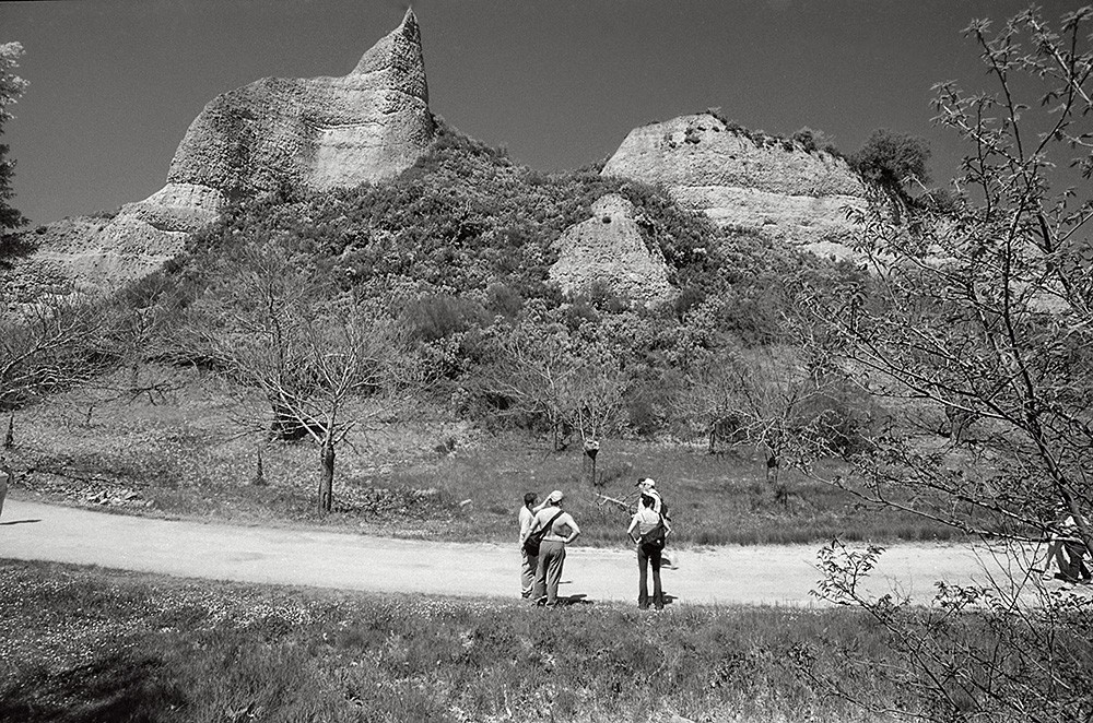 Año 2-000 - EN LAS MÉDULAS