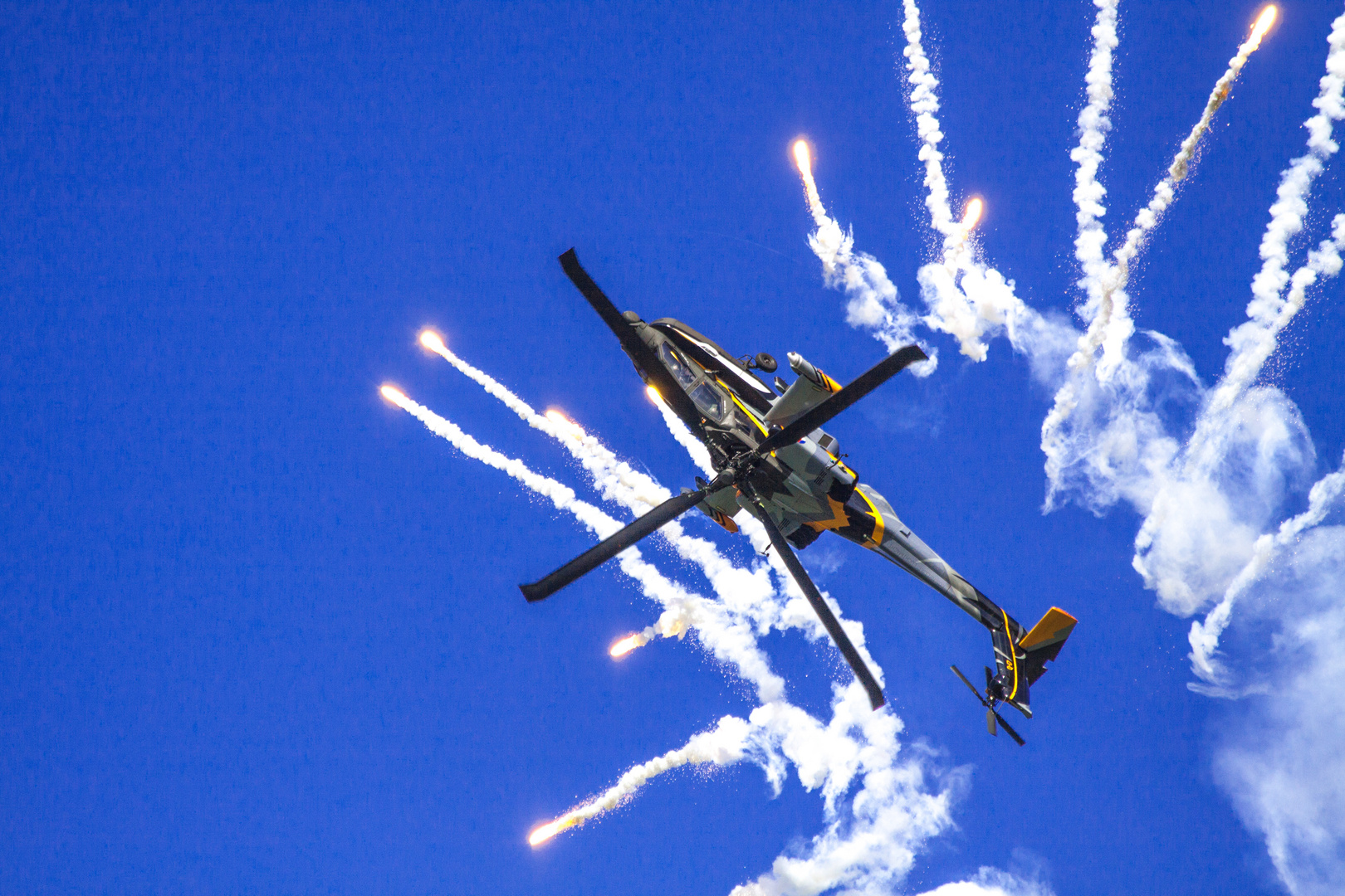 Apache in Leeuwarden 2011