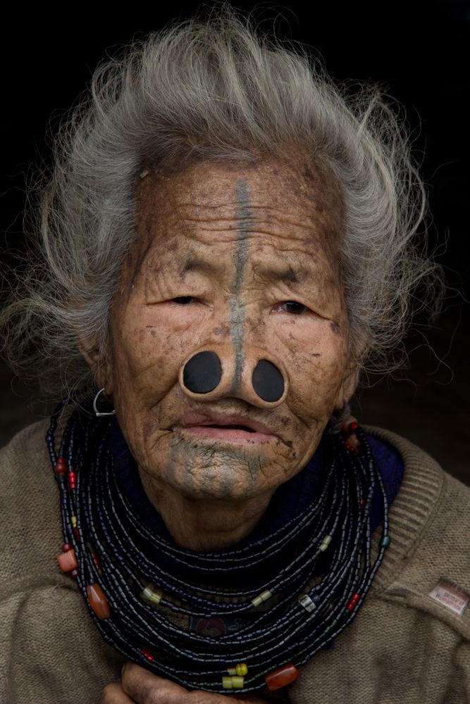 Apatani-Frau in Arunachal Pradesh von Eltje Jonassen 