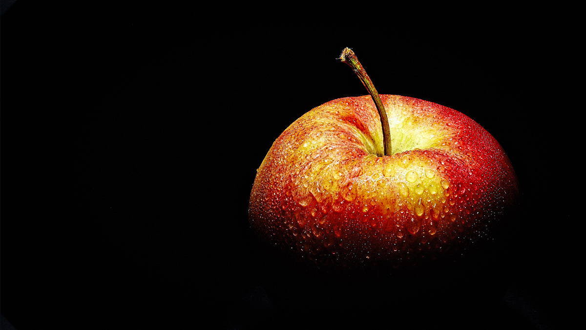 Apfel im Schatten