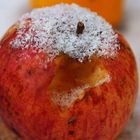 Apfel…..angebissen wer war das?????