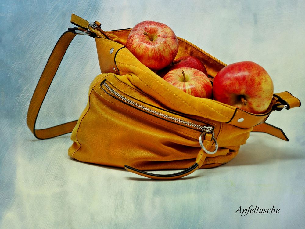 Apfeltasche Foto &amp; Bild | quatsch, fun und rätselecke, stillleben, food ...