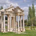 Aphrodisias Tetrapylon beim Heiligtum der Aphrodite