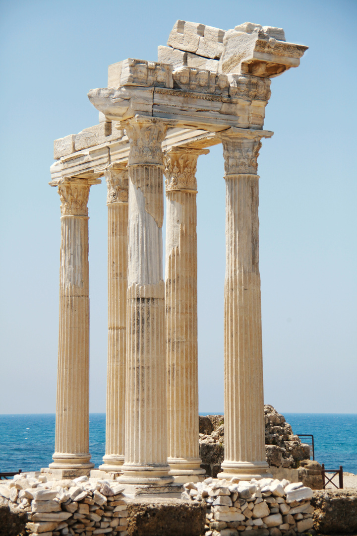 Apollon Temple in Side Turkey