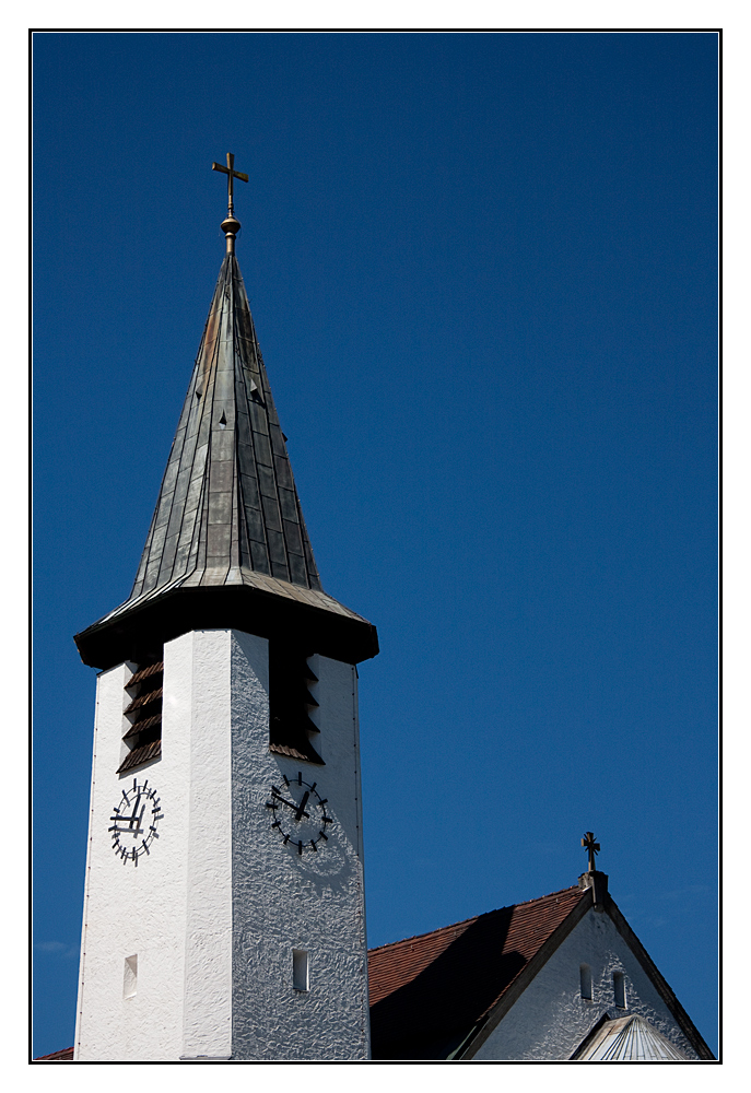 Apostel-Petrus Kirche Neuhaus