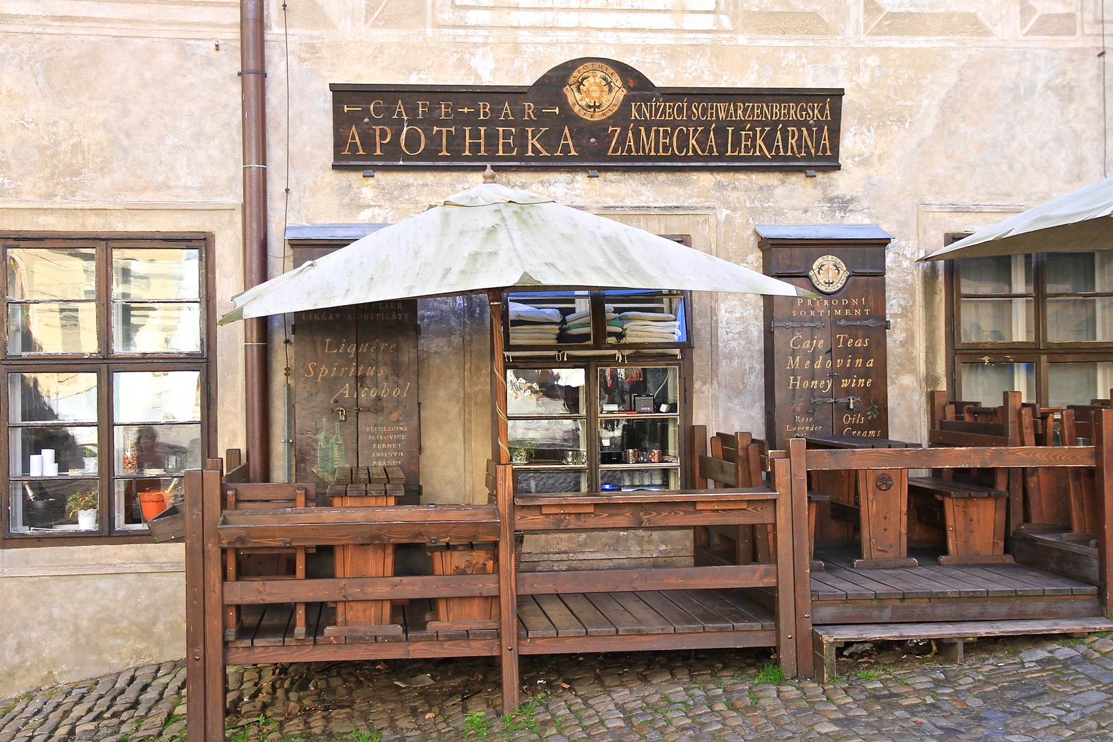 Apotheka