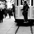 appeso al tram