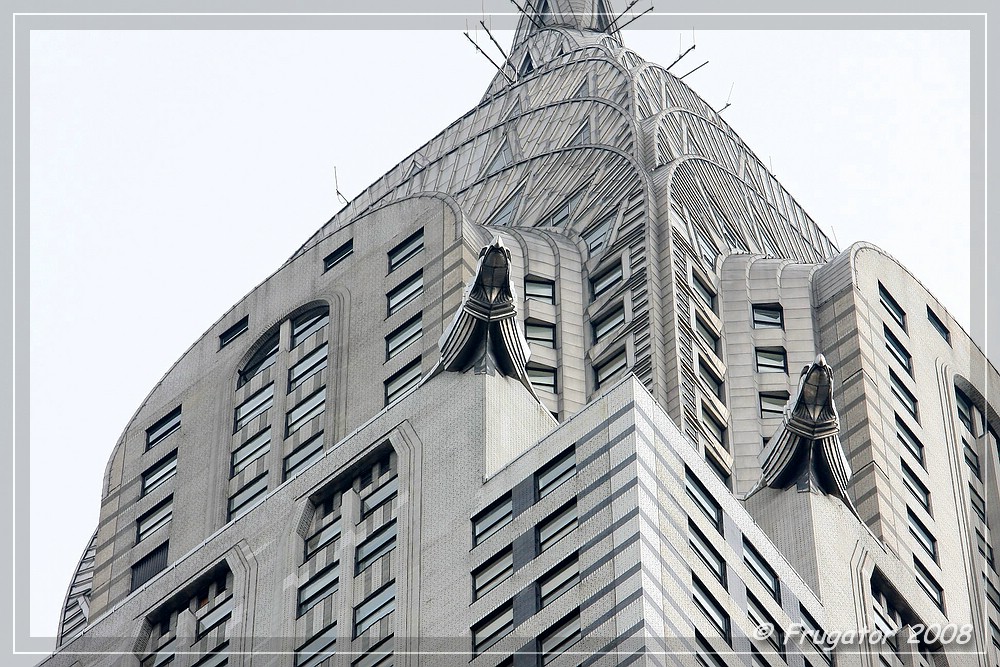 Applikationen am Chrysler Building....