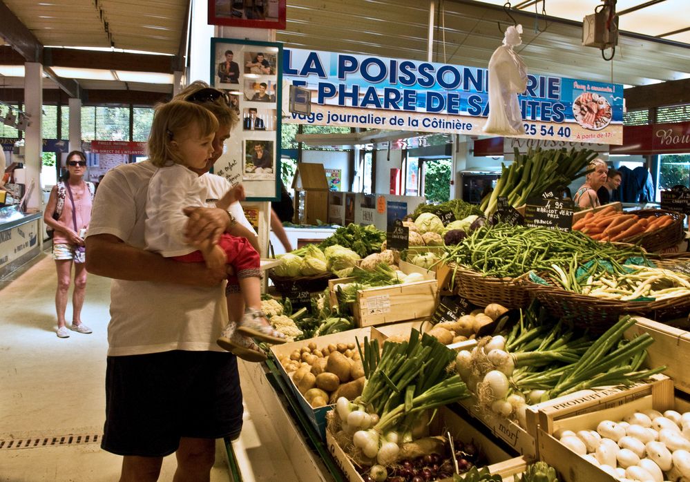 …apprendre à connaître les légumes…!  --  …das Gemüse kennenlernen… !