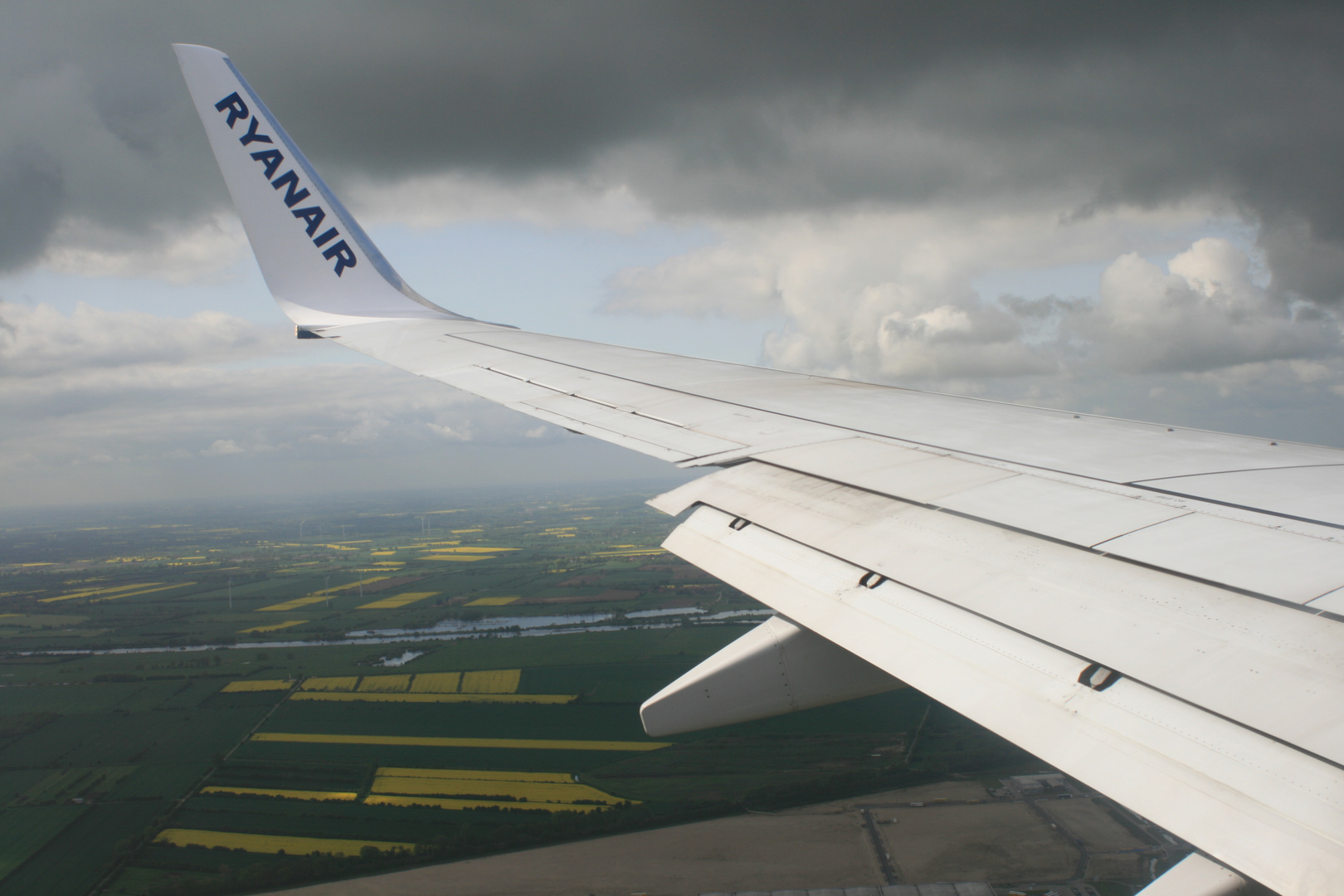 Approaching Bremen's (BRE/EDDW) runway 27, inbound with ILS