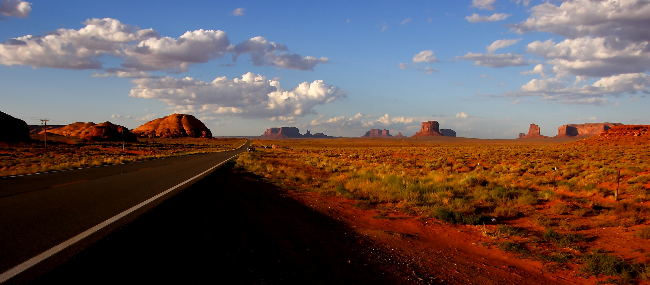 Approaching monuments...