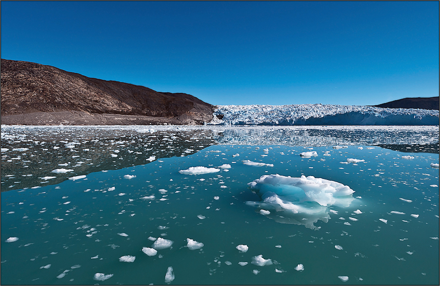 approaching the glacier " eqip sermia"