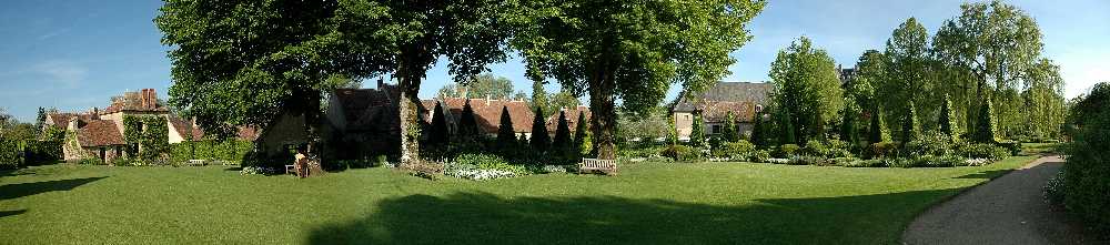 Apremont Weisser Garten am Eingang