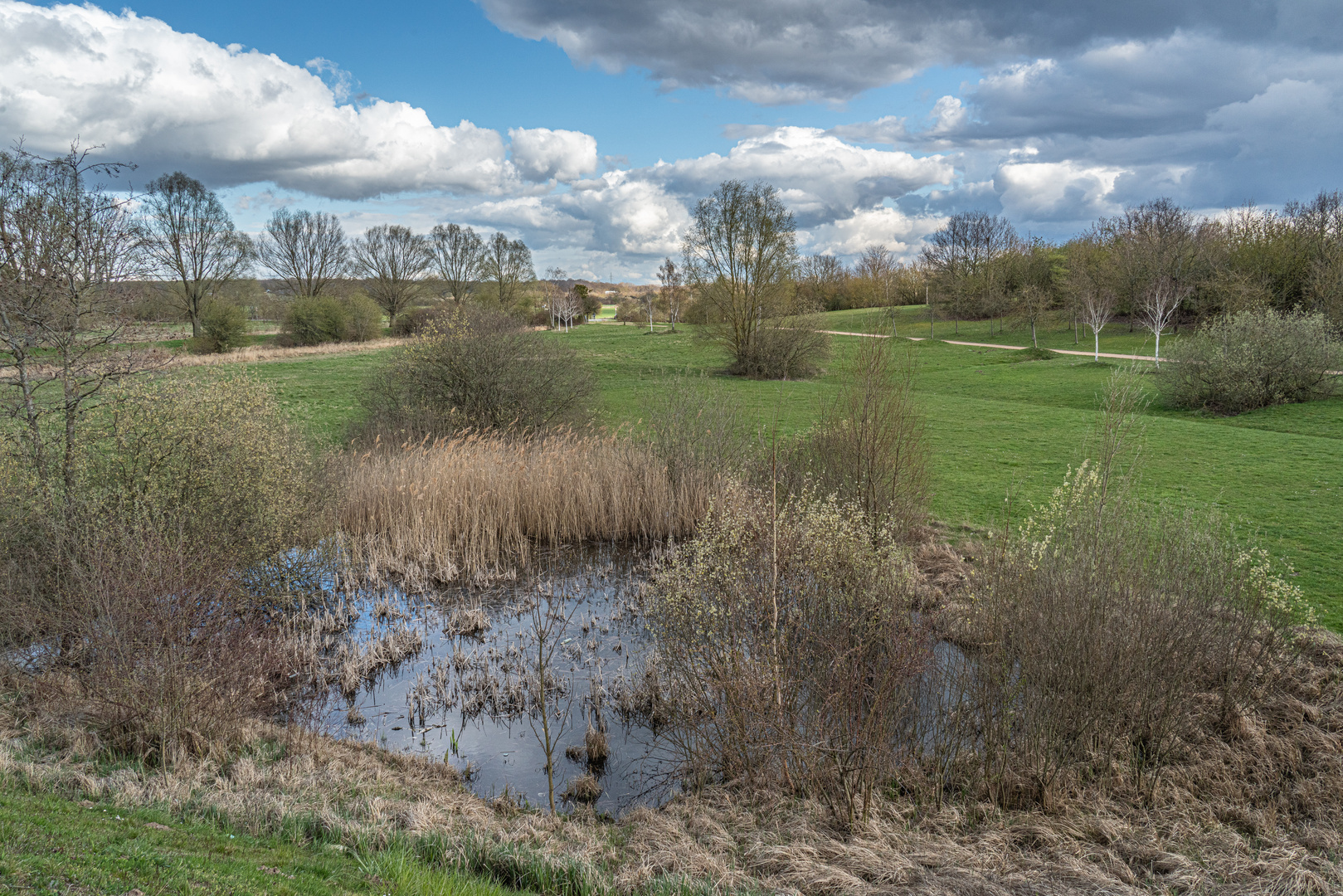 April-Wetter V