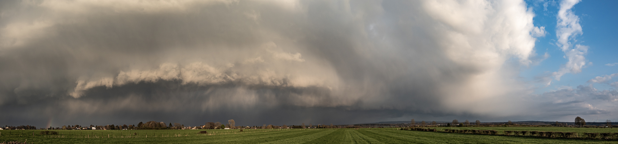 Aprilschauer_P4201251-Pano230420