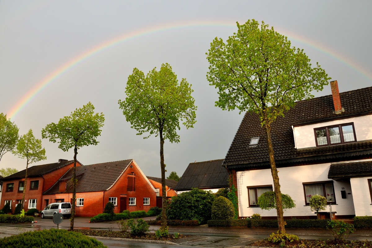 Aprilwetter mit Regenbogen