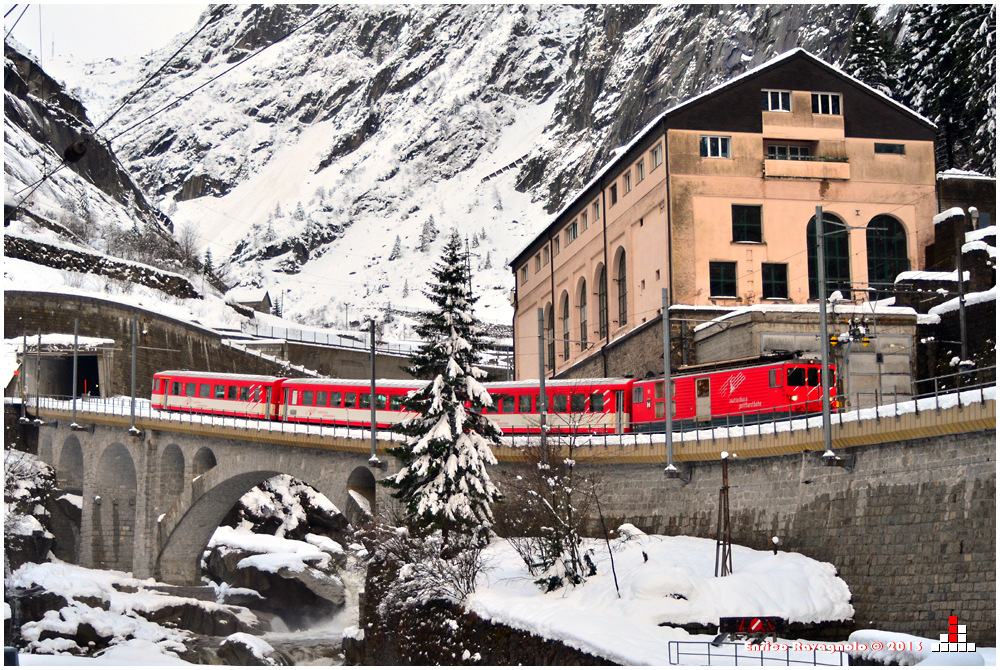 Aprilwetter und Schöllenenbahn