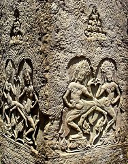 Apsaras on a pillar