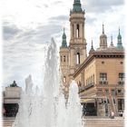 Apuntando al cielo - Plaza del Pilar - Zaragoza.