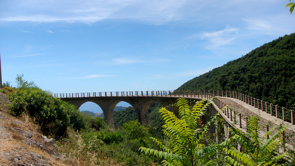 aqueduc du Castillon